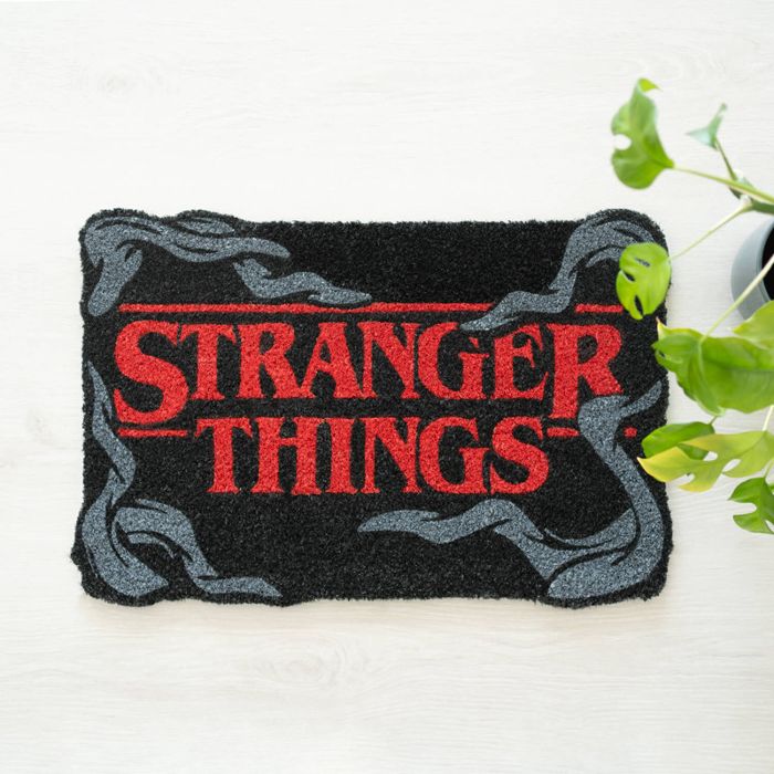 Stranger Things Wycieraczka 40 x 60 cm