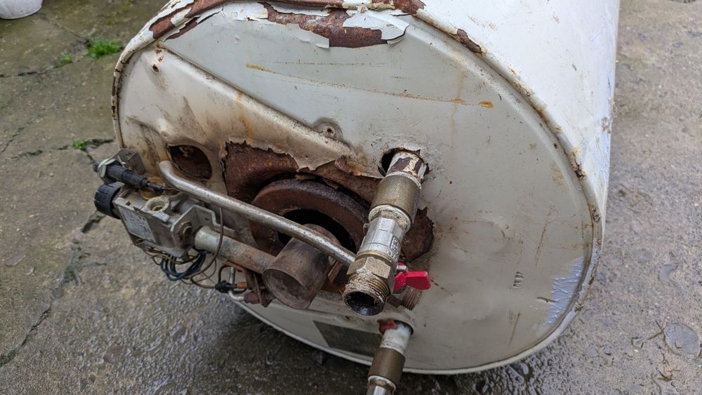 Продам газовий бойлер Quadriga