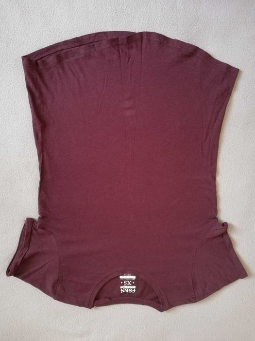 Bluzeczka T-shirt  FSBN rozm. 146-160 XS