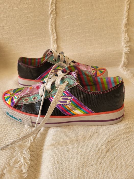 Świecące trampki Skechers rozm.37
