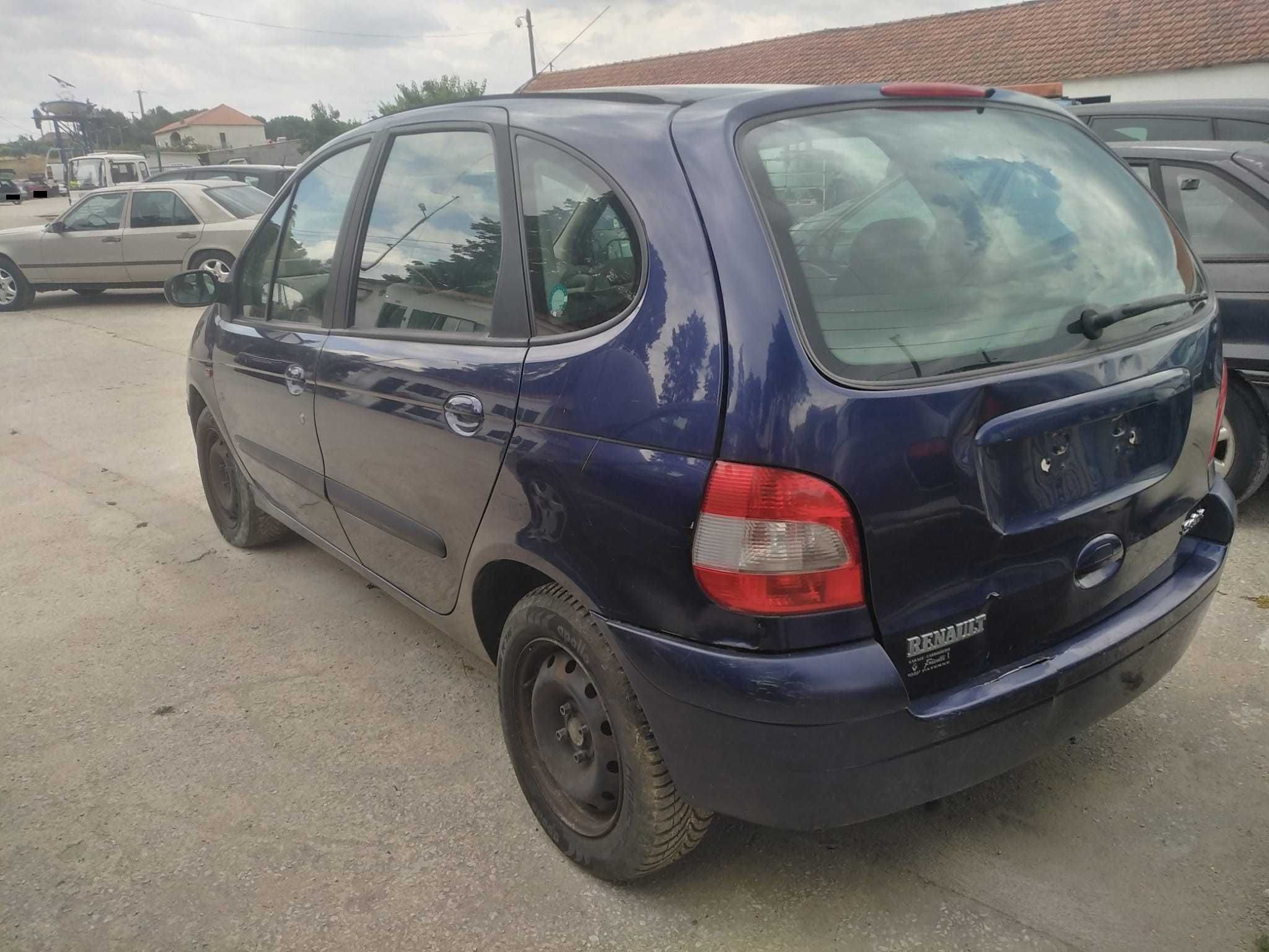 PARA PEÇAS Renault Scénic I 1.9 Dci de 2002 com boa Mecânica