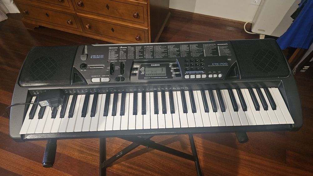 Piano Casio CTK700