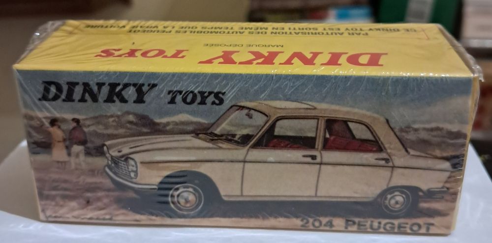Dinky Toys By Atlas,  Peugeot 204
