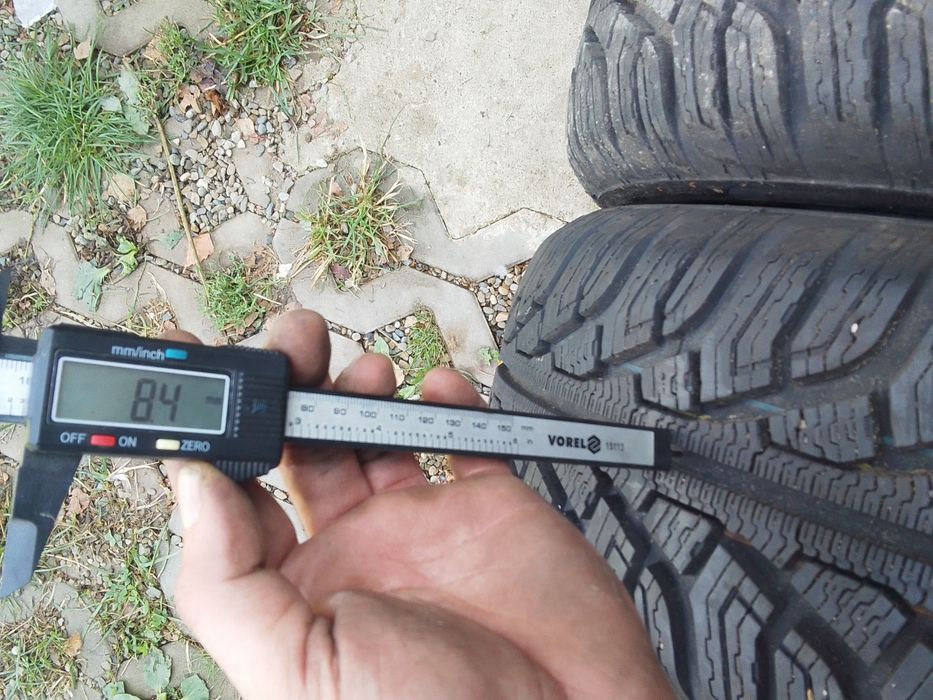 2 Opony zimowe 205/65r15 UNIROYAL 8.5mm