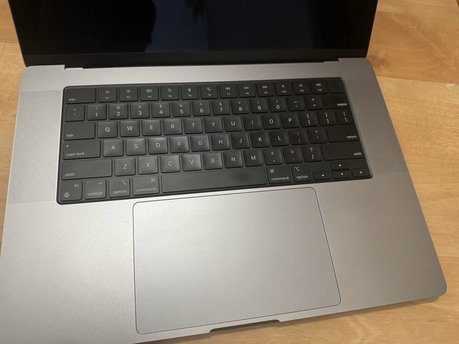 Apple Macbook Pro 16’ M2 Max, 32GB RAM, 1 TB SSD