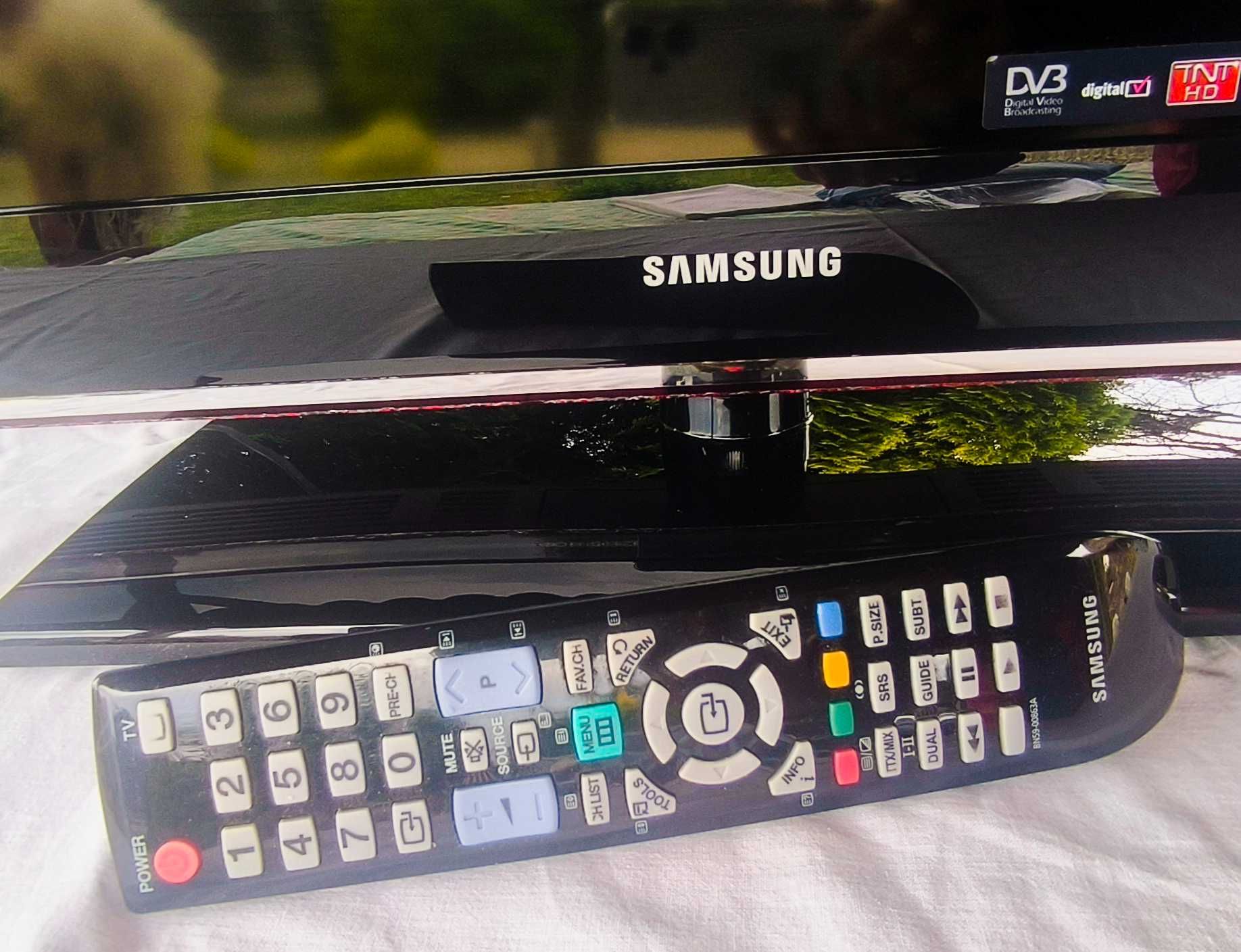 32´´ Samsung LE32B530, 1920x1080 (50Hz) czarny