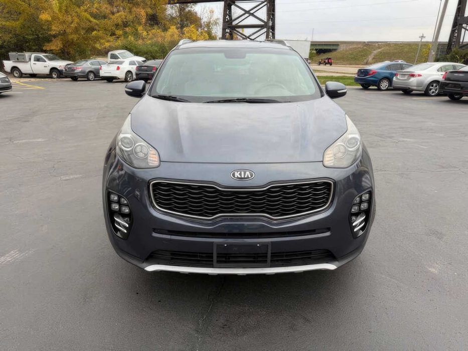 Kia Sportage EX      2019