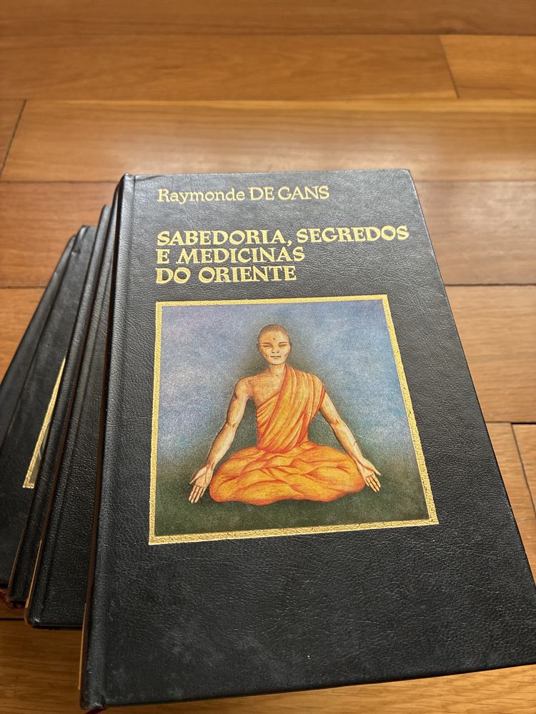 Vende-se coleçao de 5 livros antigos -capa dura