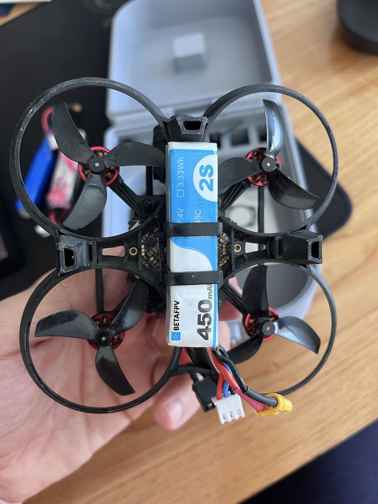 Drone pavo pico