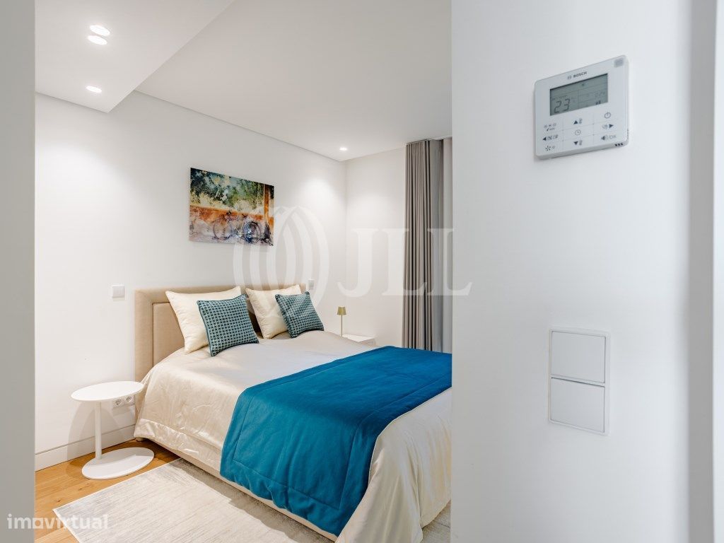 Apartamento T2 com garagem no LAKE 24, em Vilamoura, Algarve