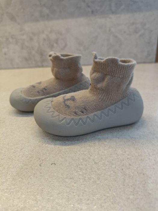Buty kapcie rozm. 21