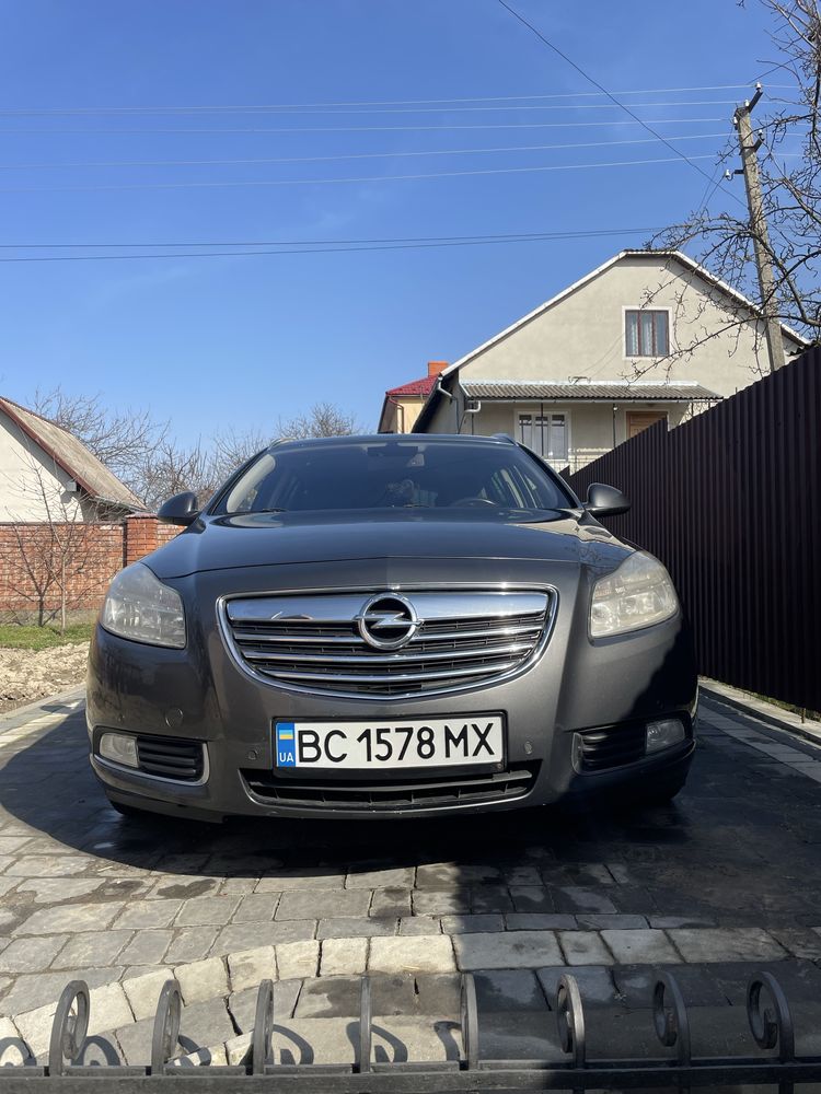 Продам opel insignia