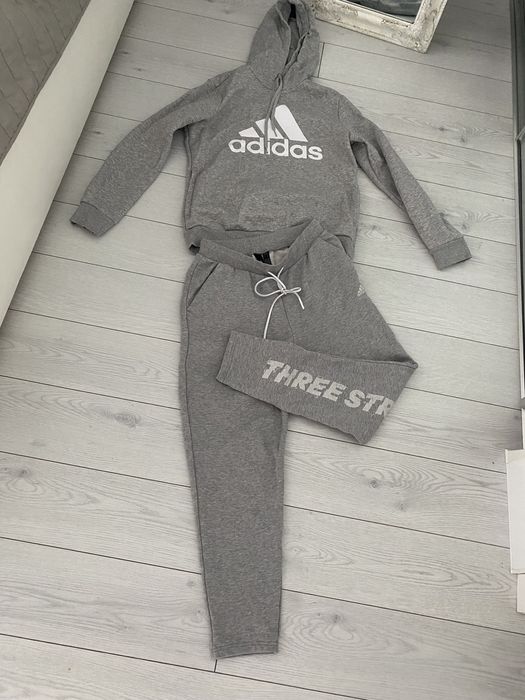 Спортивний костюм жіночий Адідас s розм