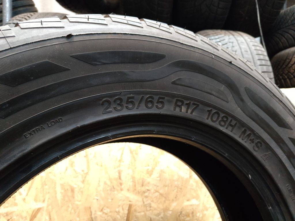 Пара шин Vredestain Quatrack 3 235/65 R17