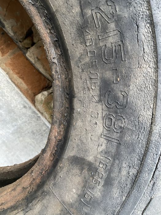 Шина модель И83 8.25-15