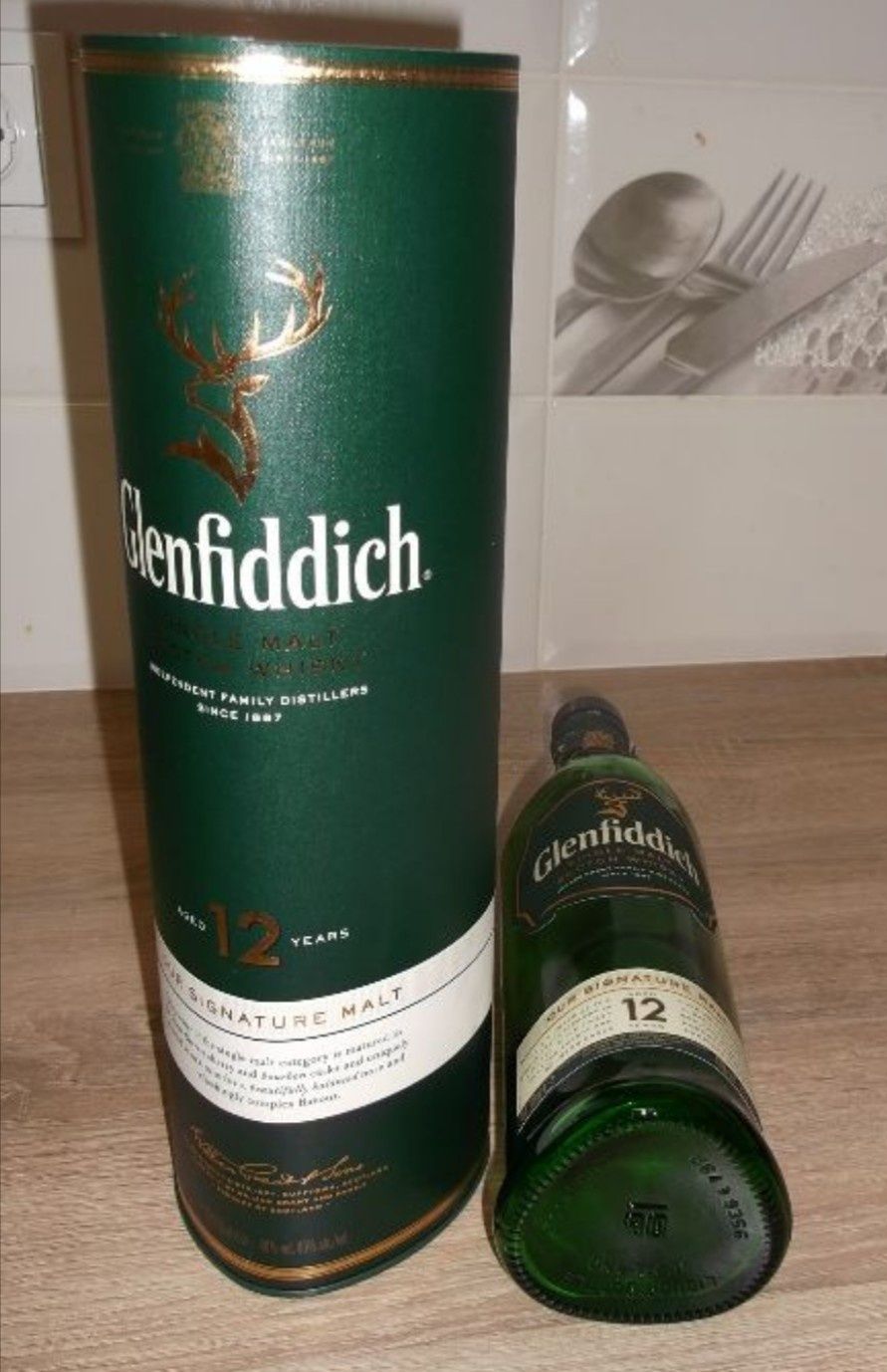 Бутылка из-под виски Glenfiddich 12 old. Пляшка с тубусом