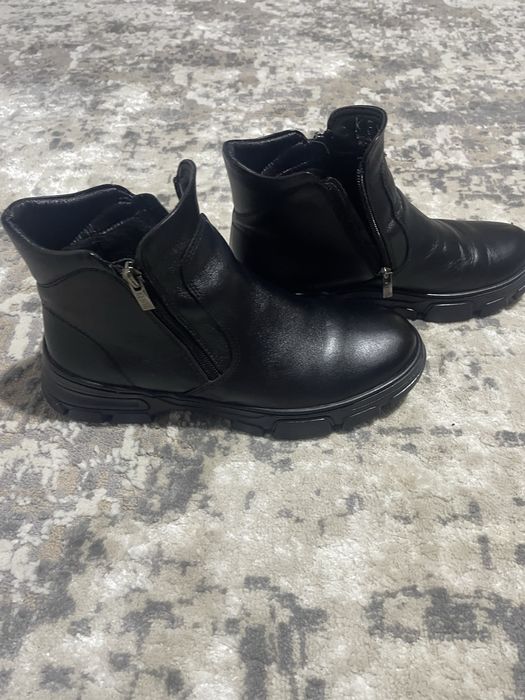 черевики, ботінки