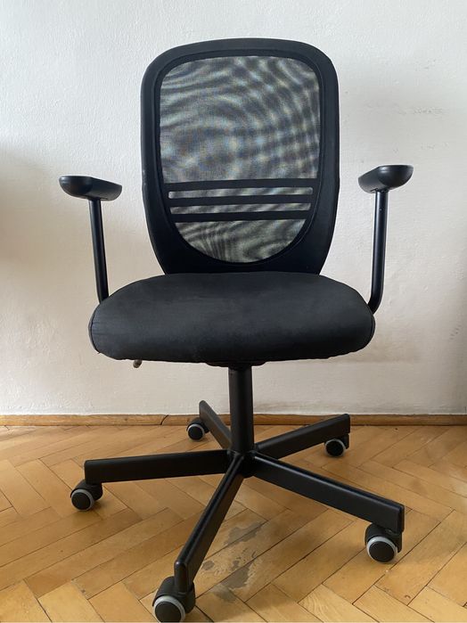 Fotel / Krzesło na kółkach