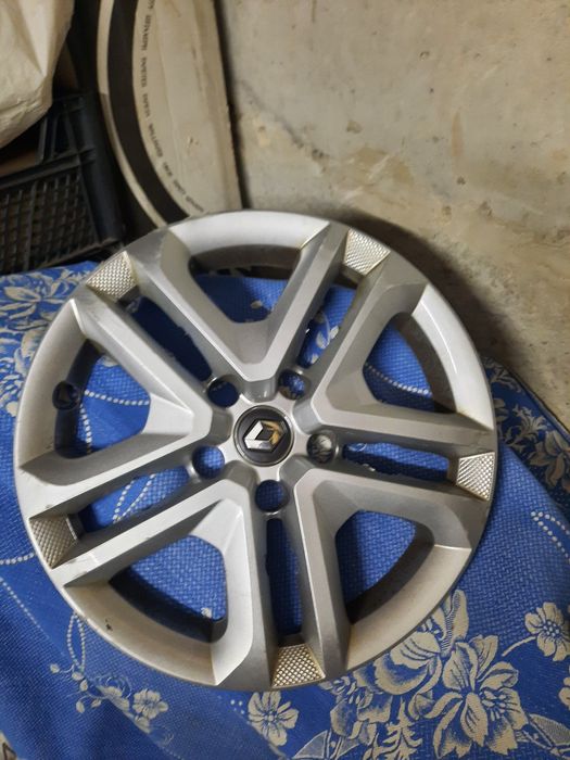 Ковпаки Renault R16 під металеві диски оригінал