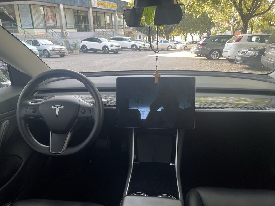 Capas de Carbono - Esconde Madeira para Tesla Model 3