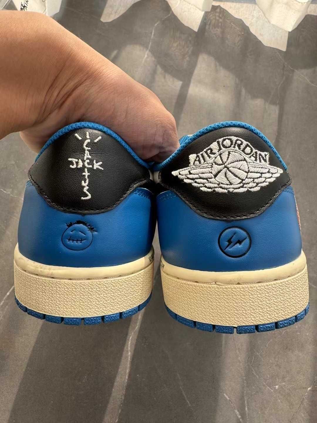 Jordan1Air1RetroLowOGSPFragment x Travis Scott UnisexTrampki R.39