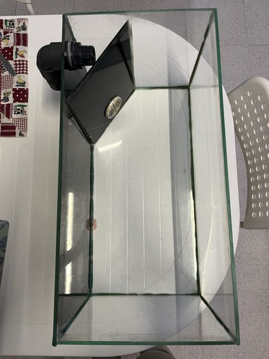 Aquário usado (30L)