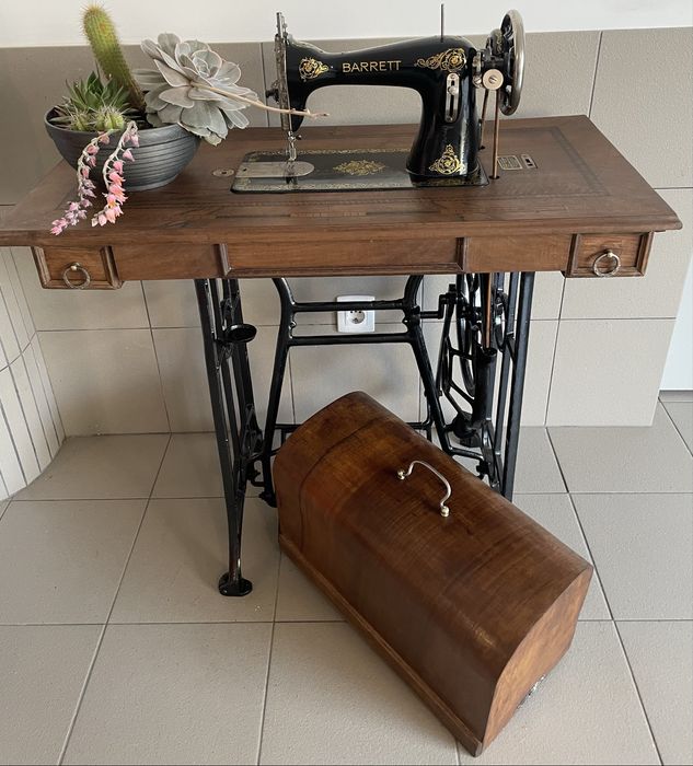Máquina de costura Barrett, restaurada