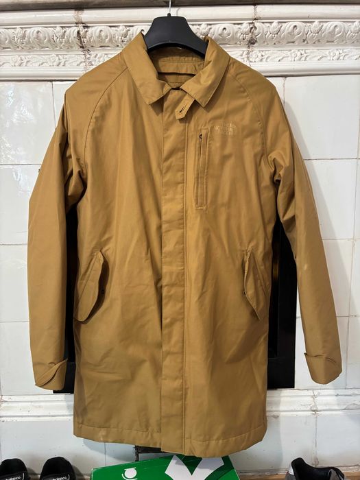 пальто плащ North Face технології Primaloft та HyVent japanism