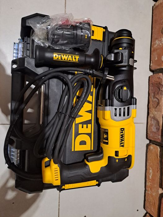 Młotowiertarka Dewalt D25144K