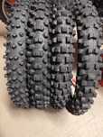 Pneus de motocross e enduro