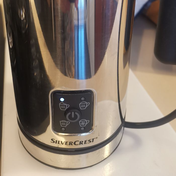 Espumador de leite Silvercrest (avaria)