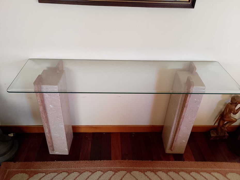 Mesa em Marmore de Apoio ou Aparador de Parede com tampo em Vidro