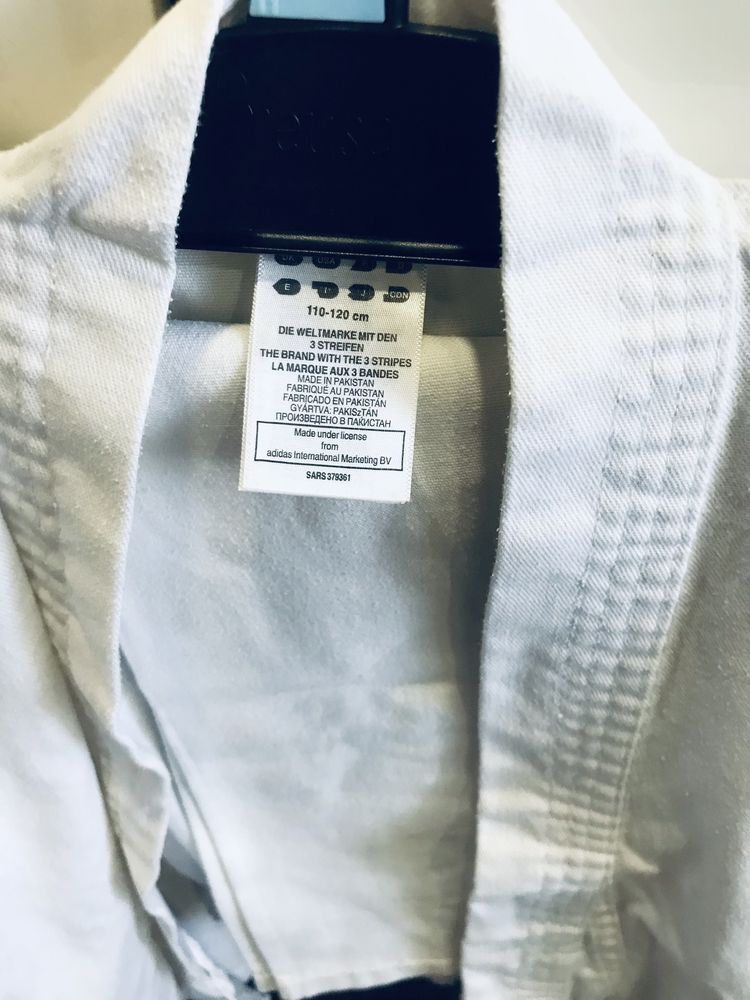 Продам кімоно adidas оригінал для карате,дзюдо б/у