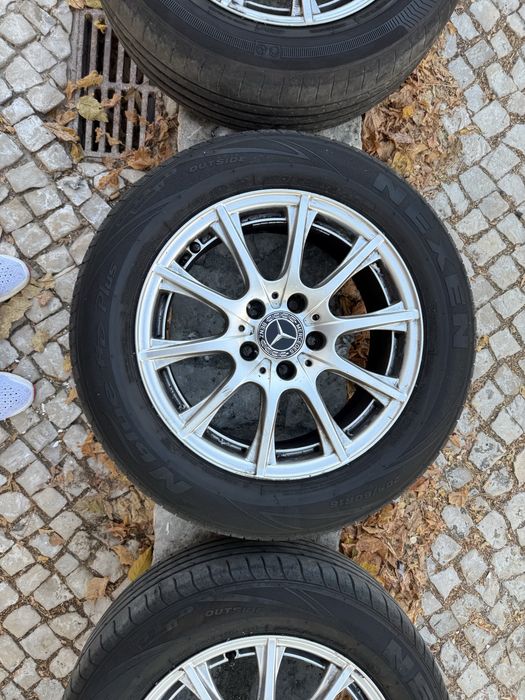 Jantes 16 Mercedes originais w205 C - 2018 (3 pneus bons )