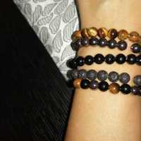 Pulseiras feitas com Pedras Naturais