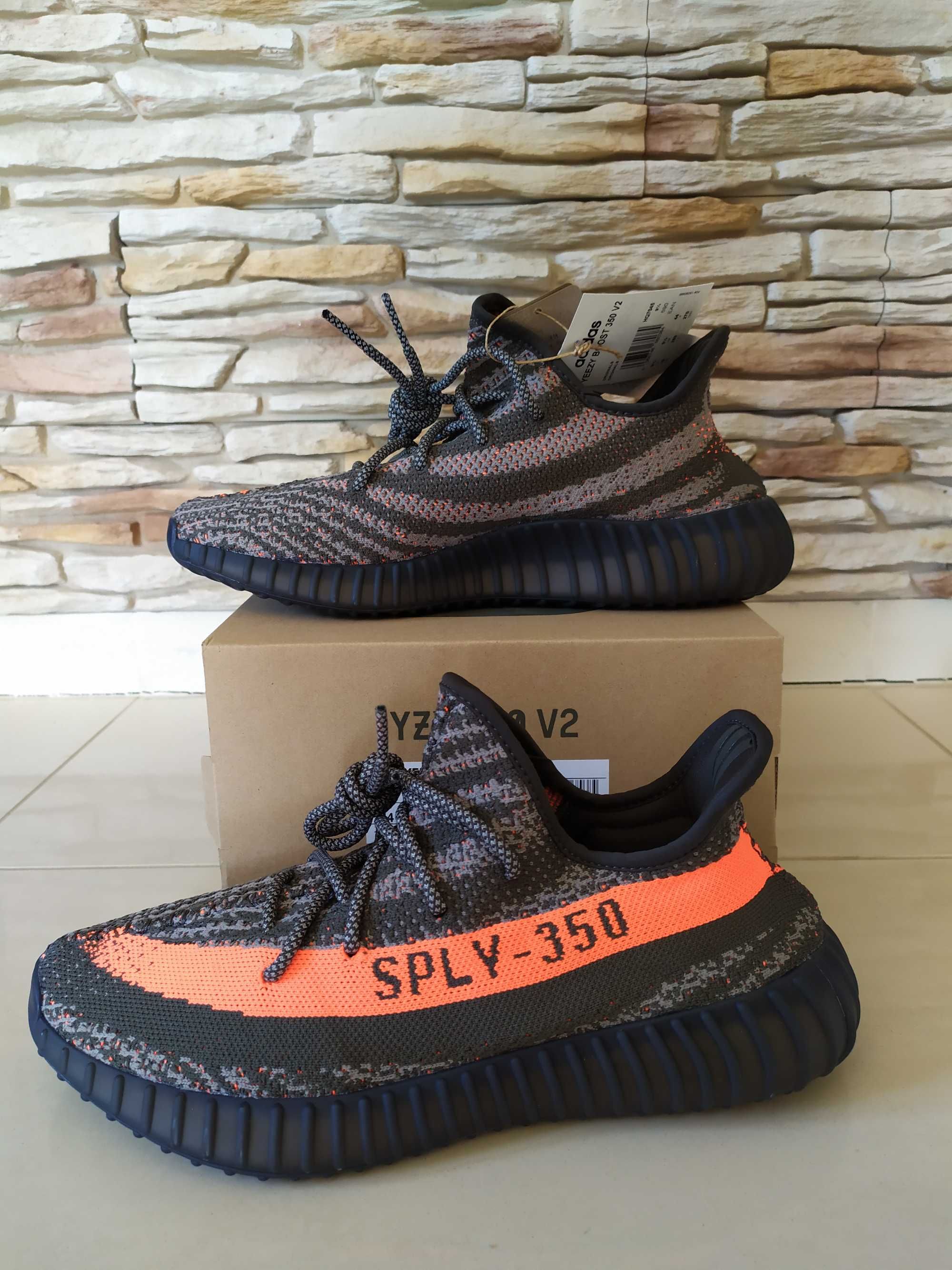 Yeezy boost 350 v2 beluga reflective