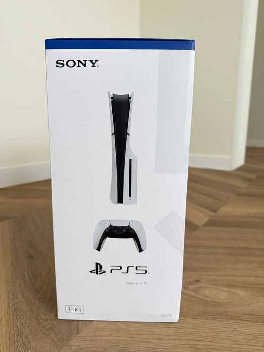 Продам Playstation 5 Slim 1 TB Blueray