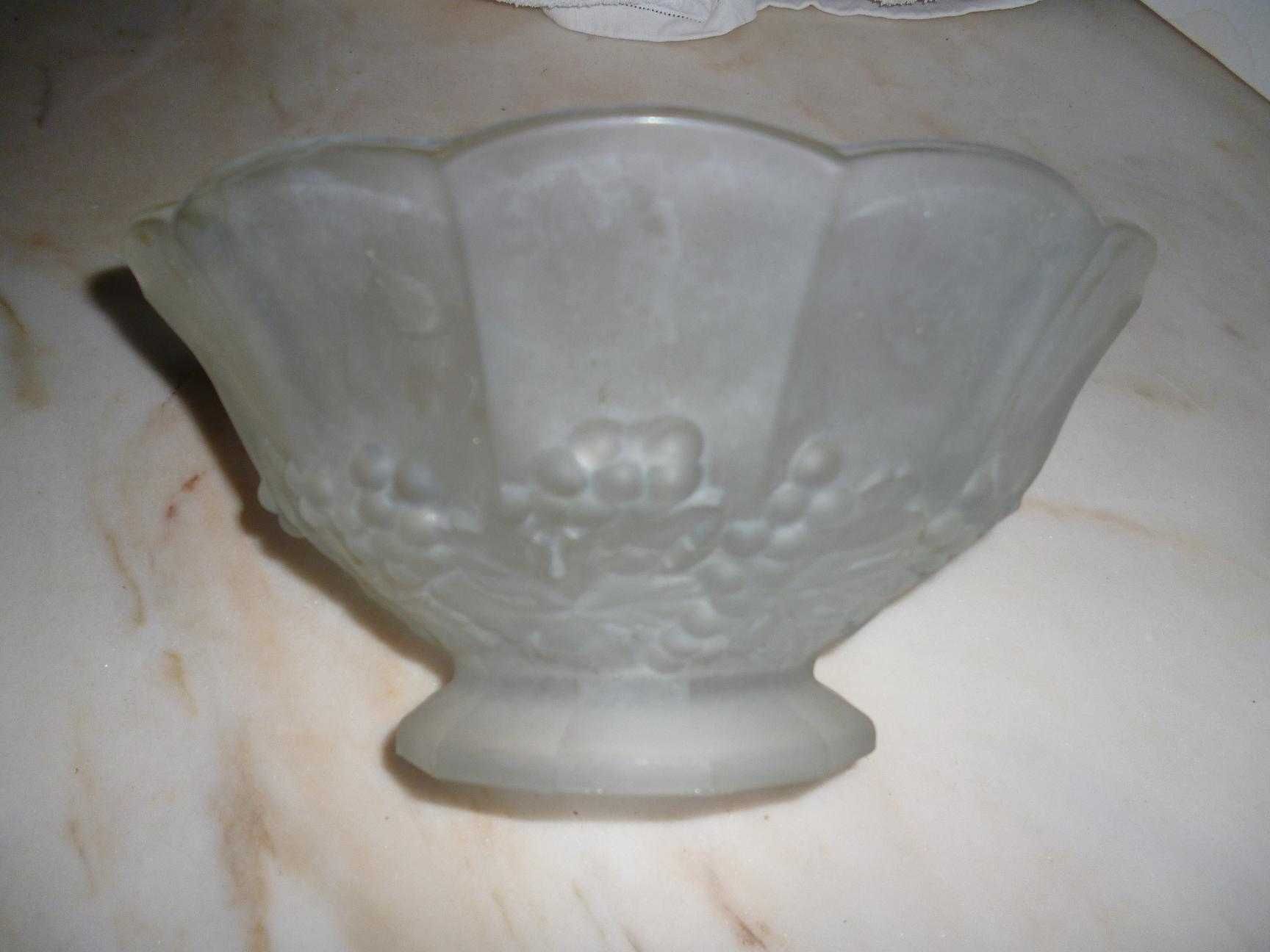Taça ou fruteira de pé baixo e vidro fosco vintage 27x12cm