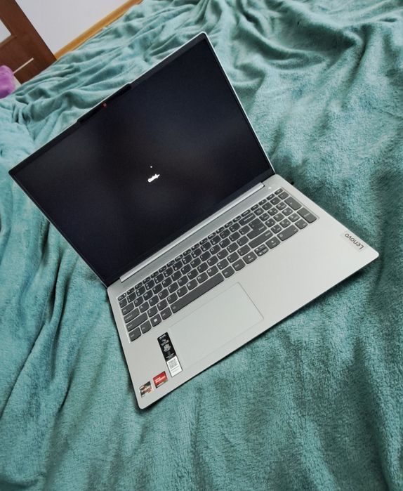 Laptop LENOVO IdeaPad Slim 5