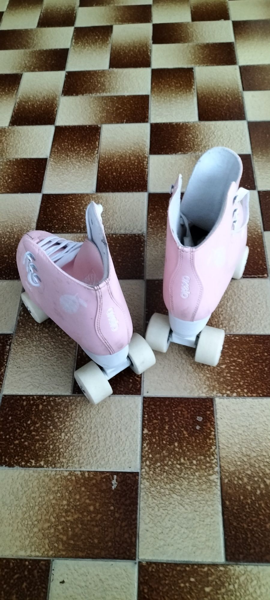 Patins com acessórios como novos tamanho 36