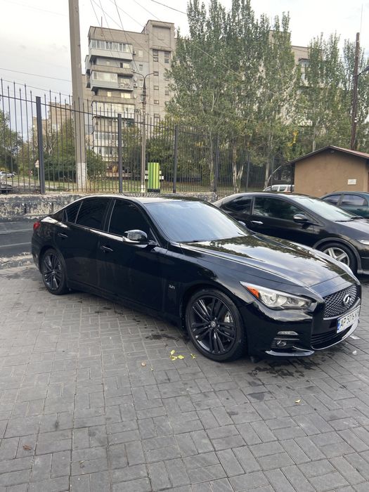 Продам Infiniti Q50S