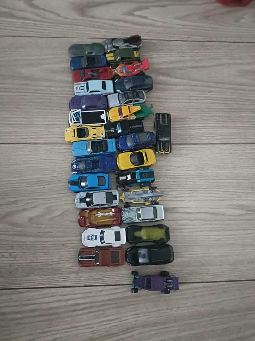 Hot wheels 30 sztuk