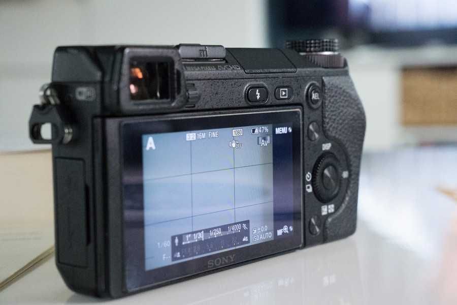 Aparat Sony Nex 6 przebieg 16K zdjęć
