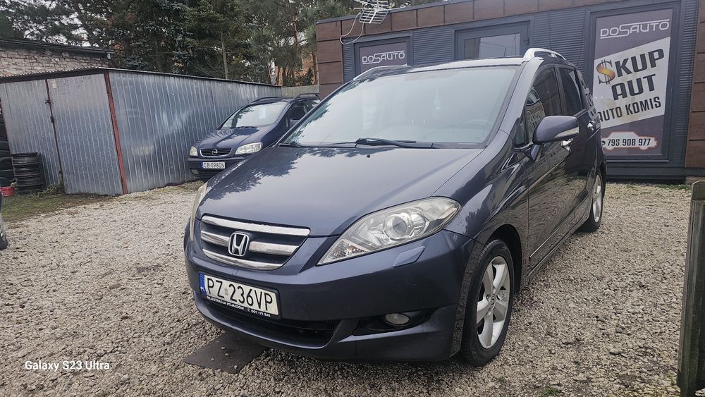 Honda F-RV  Diesel 6 Osób