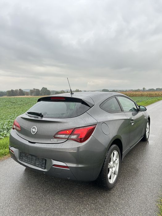 Opel astra j gtc 1.4 turbo opc line