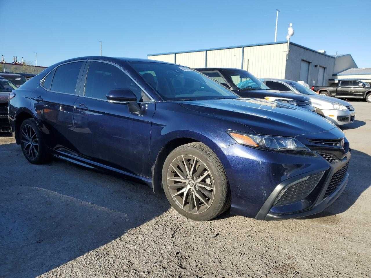 Toyota CAMRY 2022