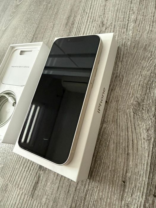 IPhone 13 biały 128GB