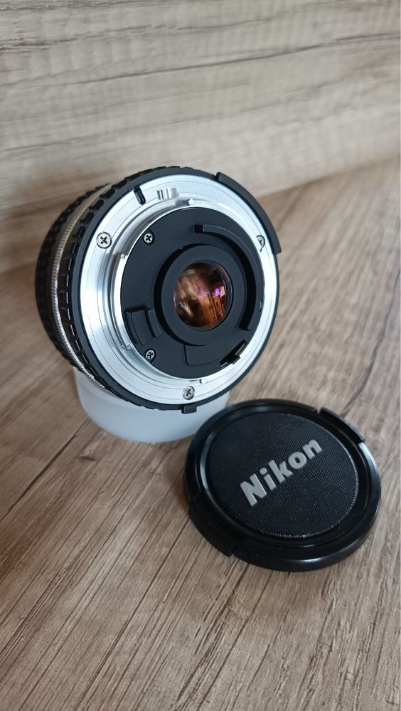 Nikon 28mm f2.8 e series обʼєктив широкий кут