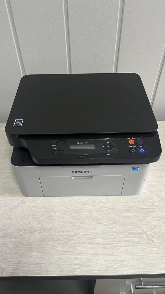 МФУ Samsung Xpress M2070W з Wi-Fi