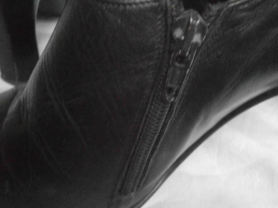 Buty na obcasie rozmiar 40 czarne skórzane